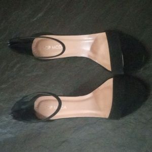 Brand new never worn Top Moda heels